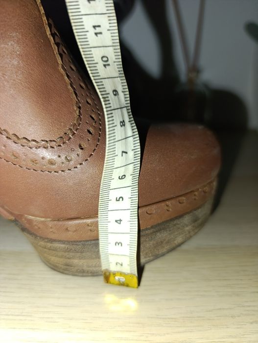 Botas    cubanas