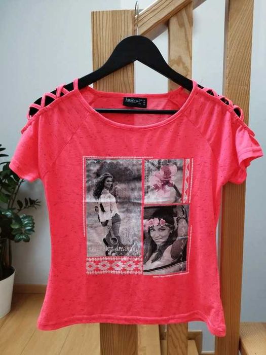 Koszulka z odkrytymi ramionami