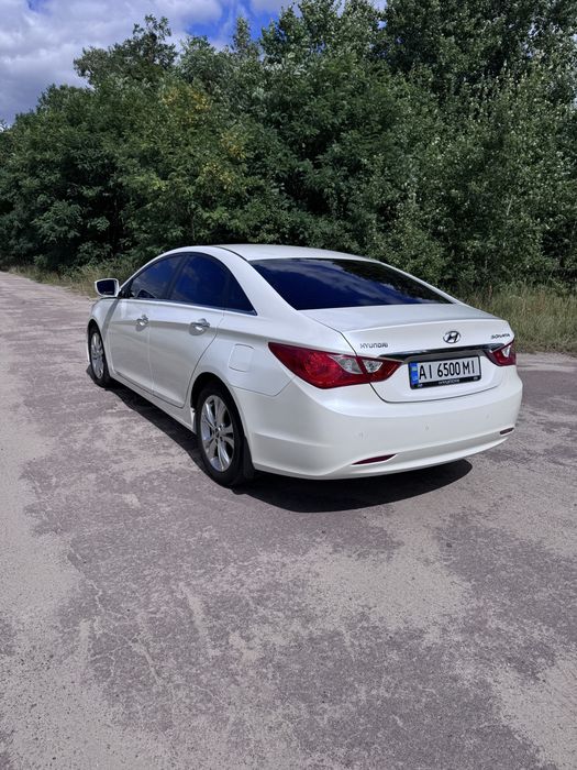 Hyundai Sonata YF