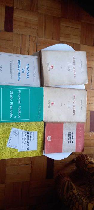 Livros de direito