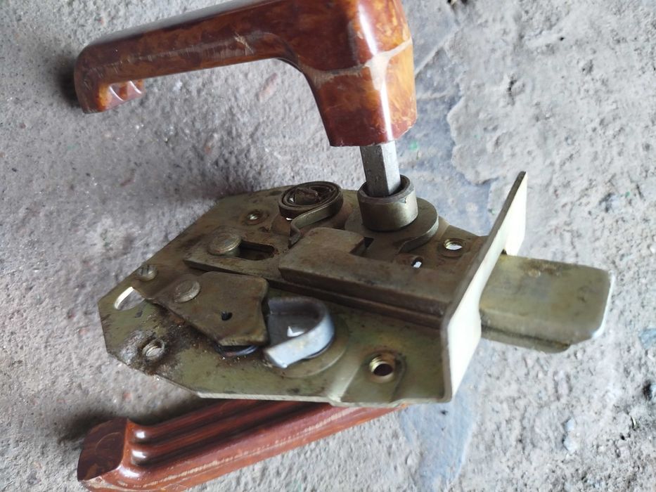 Насос  НШ-32  правий  круглий.