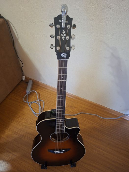 Електроакустична гітара YAMAHA APX600