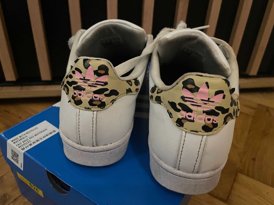 Buty sportowe f. adidas superstar