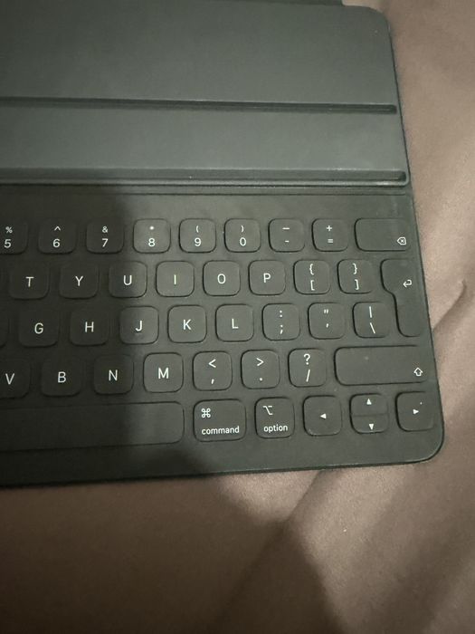 smart keyboard folio apple