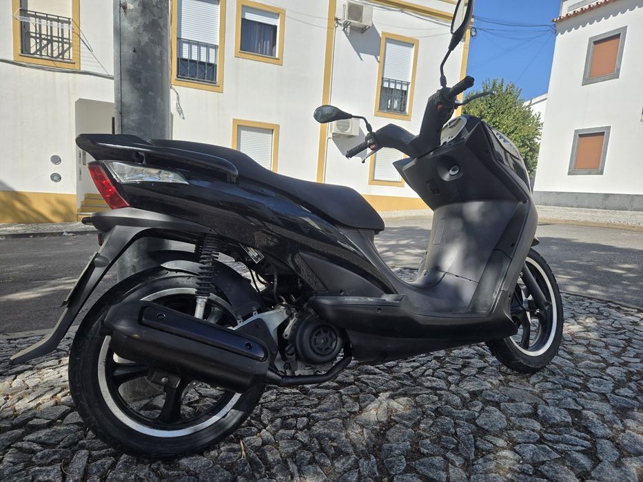 Vendo mota usada em excelente condições