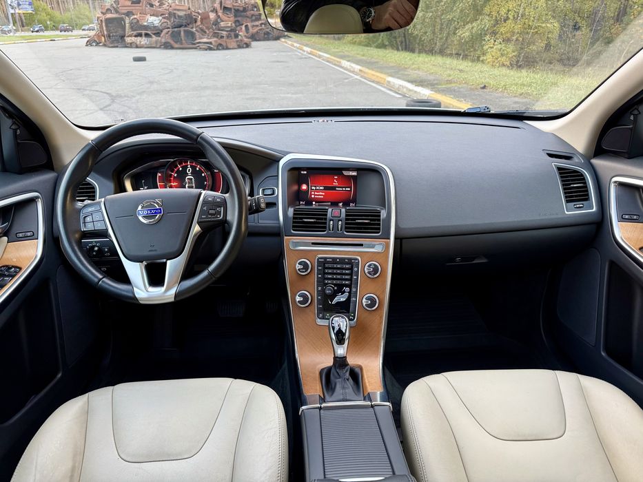 2017 Volvo XC60 Inscription