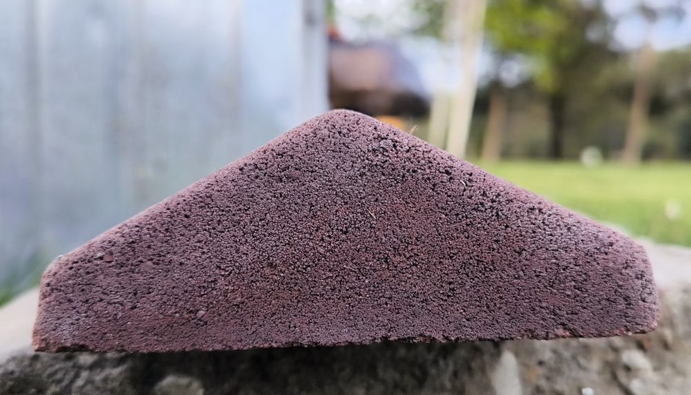 Daszek dwuspadowy betonowy