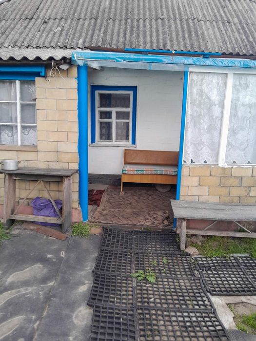 Продається будинок с.Голов'ятине Черкаський район 067 943 97 00