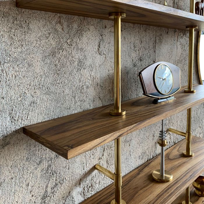 Regał na mosiężnej konstrukcji. Półka, biblioteczka Mid modern Vintage