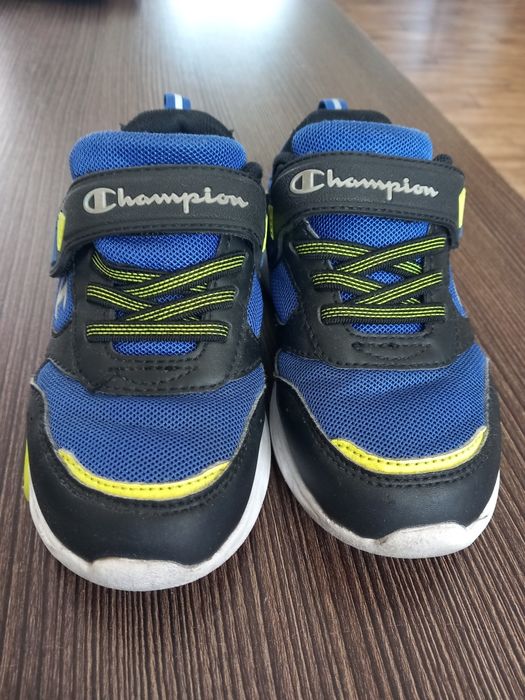 Adidasy Champion