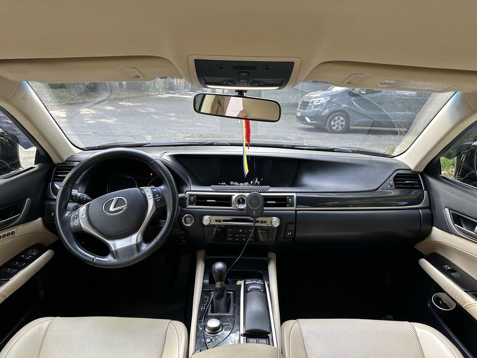 Продал Lexus GS 250