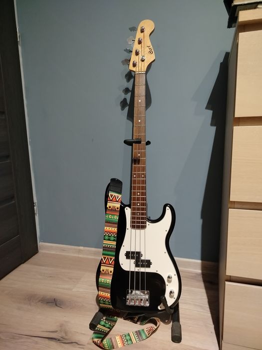 Stylowy bas elektryczny – klasyka w świetnym stanie!