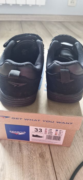 Buty sportowe Sprandi czarne w rozm. 33
