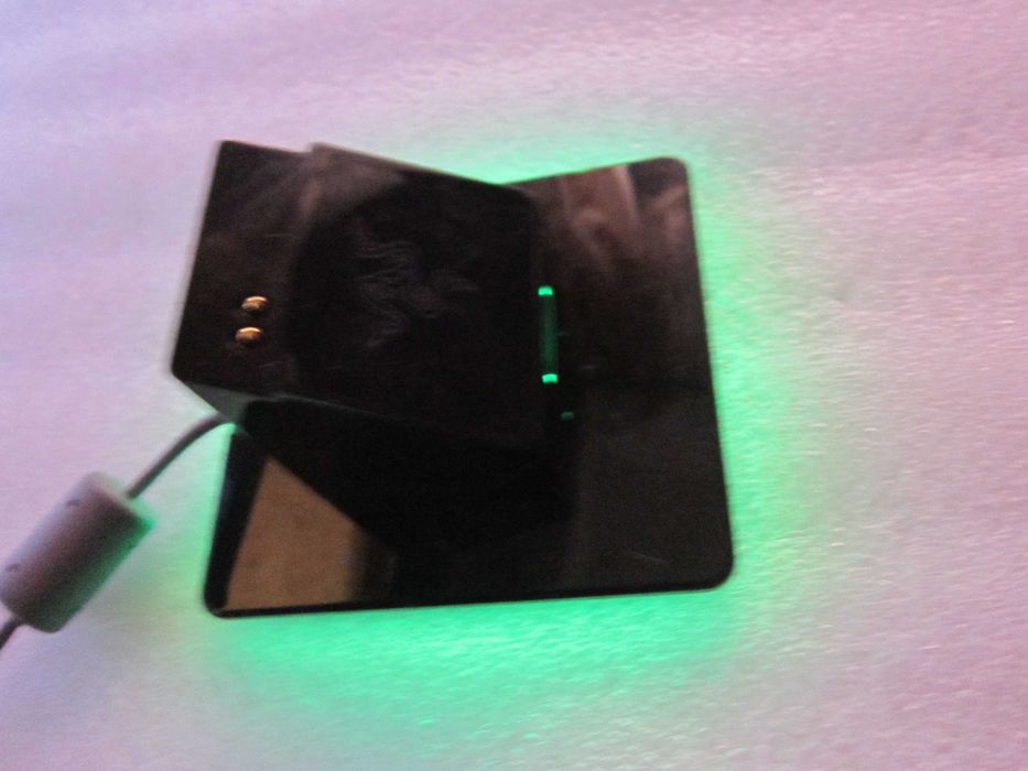 Stacja ładowania dokująca odbiornik wifi do myszka Razer Mamba 2012