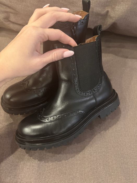 Продам ботинки кожа zara