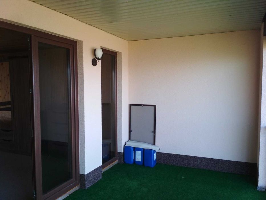 Частина нов. будинку в закритому комплексі на Дніпрі (п3)