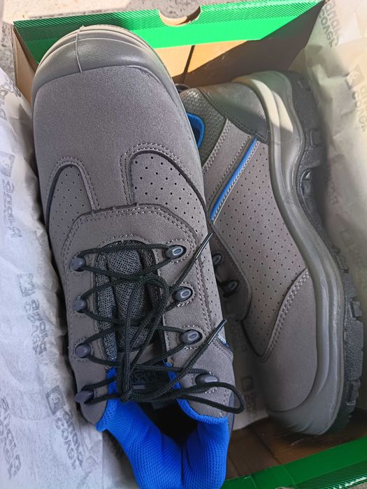 buty 44 wkładka około 28,5
