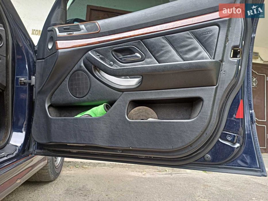 BMW 5 Series 1999 E39