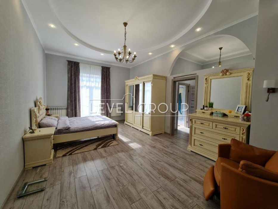 Козин, аренда стильного дома, большая территория, охрана, озеро.