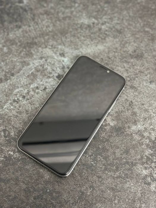 Продам iPhone X 
Телефон у хорошому робочому стані, всі функції