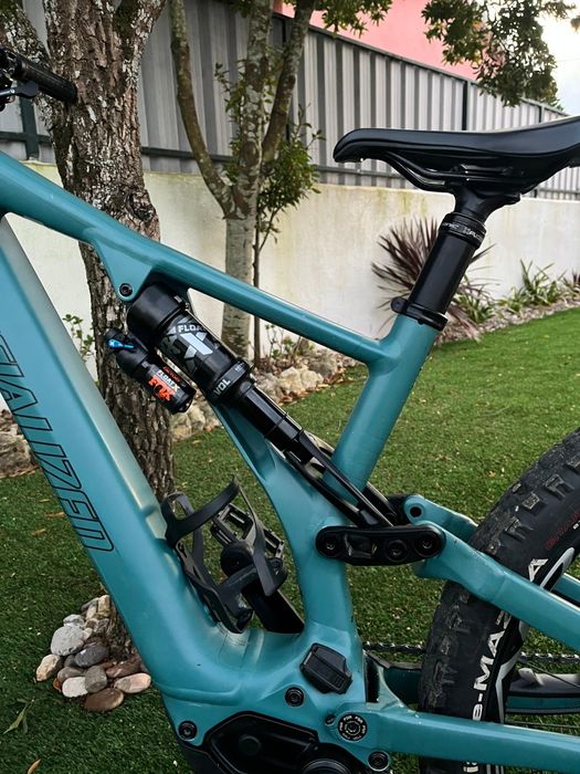Specialized turbo levo Sl btt enduro trail downhill