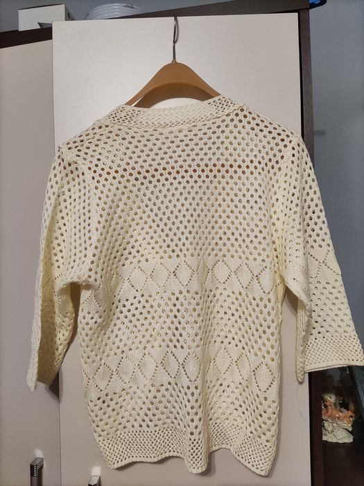 Narzutka kremowa sweterkowa