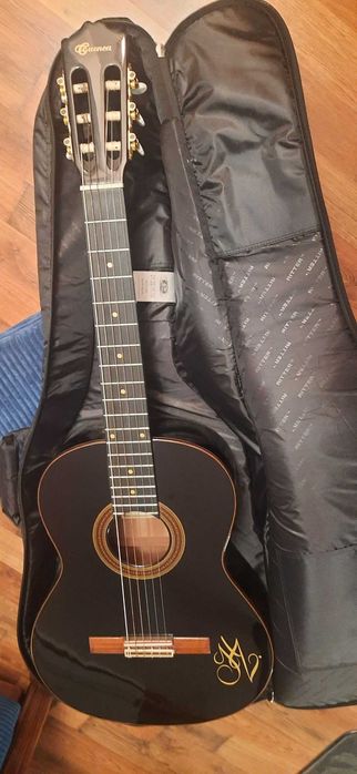 Gitara Cuenca robiona na zamówienie