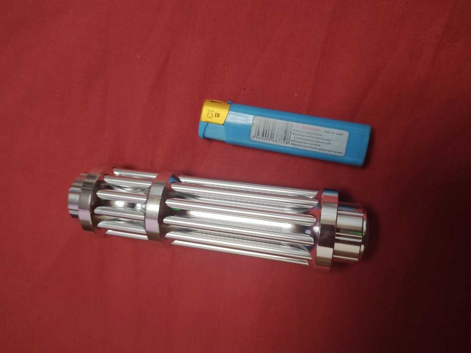 Сверх мощная лазерная указка 20км, зеленая