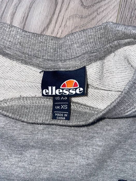 Світшот ellesse.стан ідеальний.