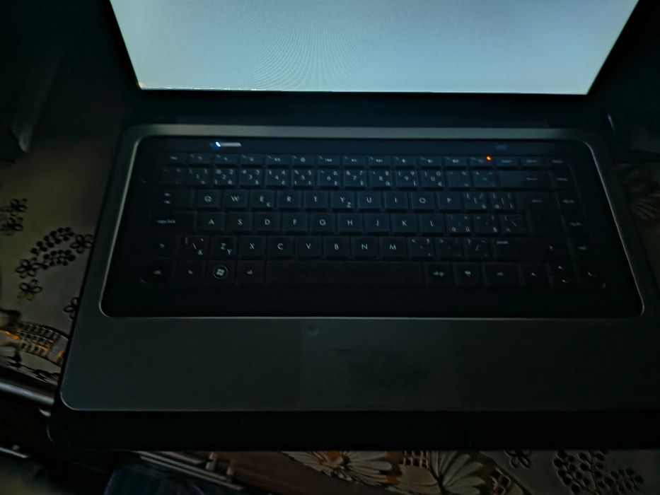 Laptop HP 635 4GB Ram zasilacz