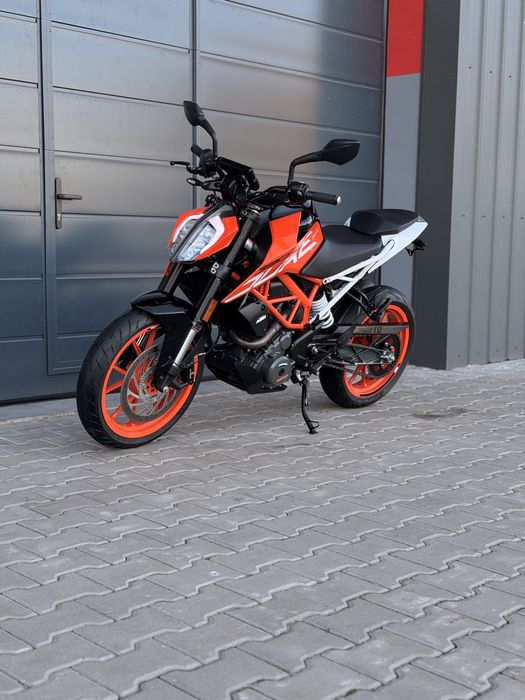Мотоцикл KTM Duke 390