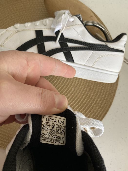 Чоловічі кросівки Asics classic CT 1191A165-101 розмір 41,5/26см.