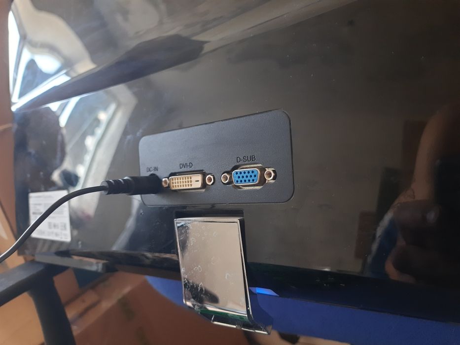 Монитор Philips 19' 190s, Yakumo 19', LG 23' E2360T