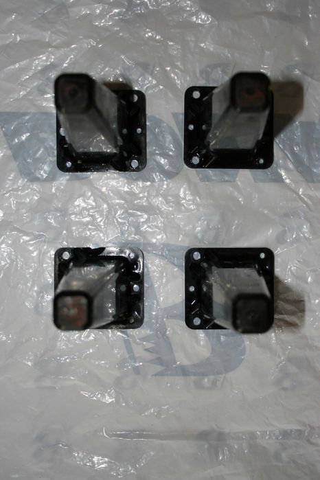 Ніжки для шафи 200 грн комплект (4 шт)