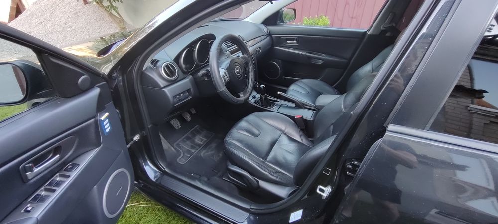 Mazda 3 дизель 1.6