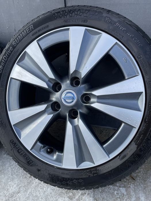 Диски R17 5/114,3 NISSAN Leaf Qashqai Juke Rogue+Шини Літні 225/45 17