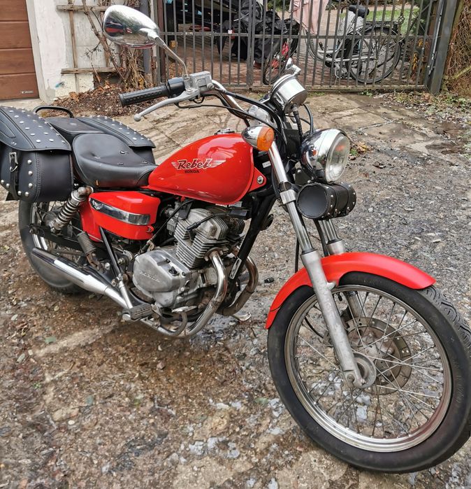 Honda Rebel 125.