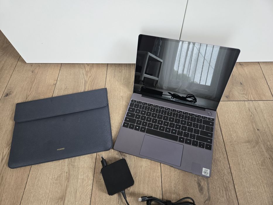 Piękny Huawei MateBook 13  512 Gb