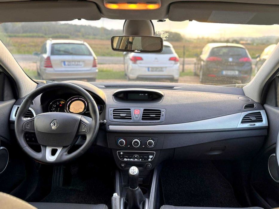 Renault Megane III Grandtour 1.5 DCi- Gasóleo