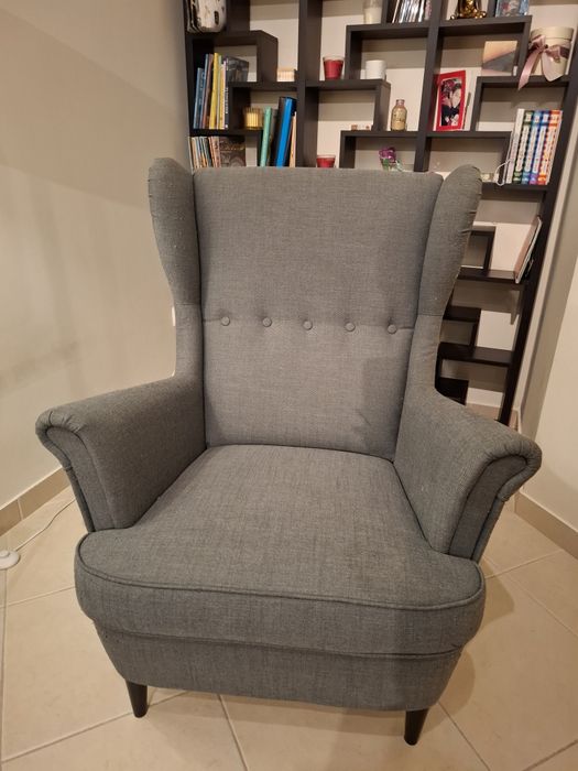 Poltrona cinza ikea