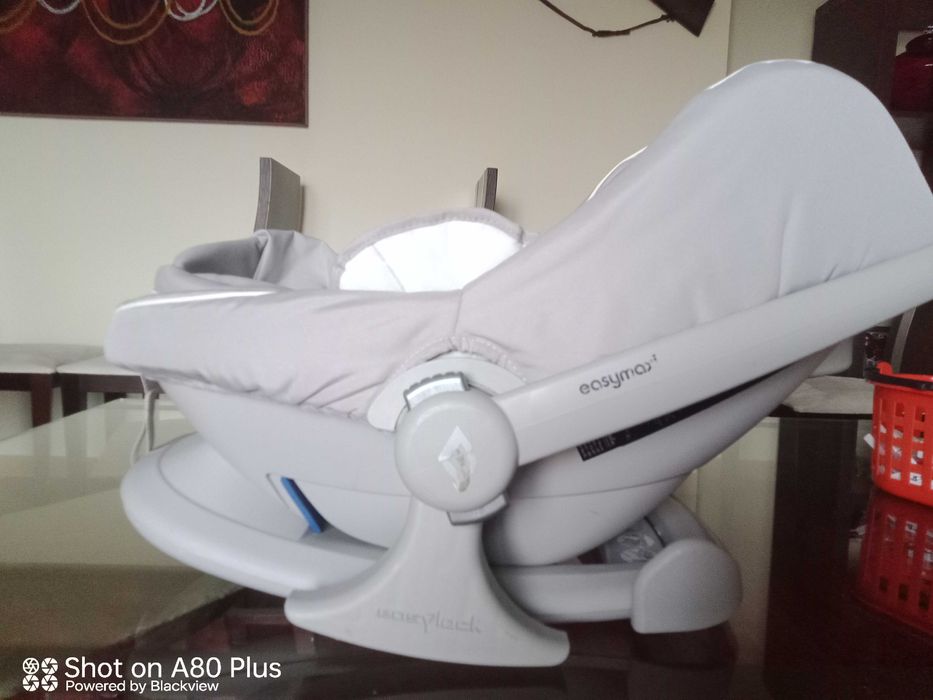 Carrinho de bebê mais extras