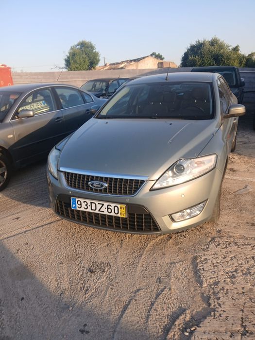 Ford mondeo conservado