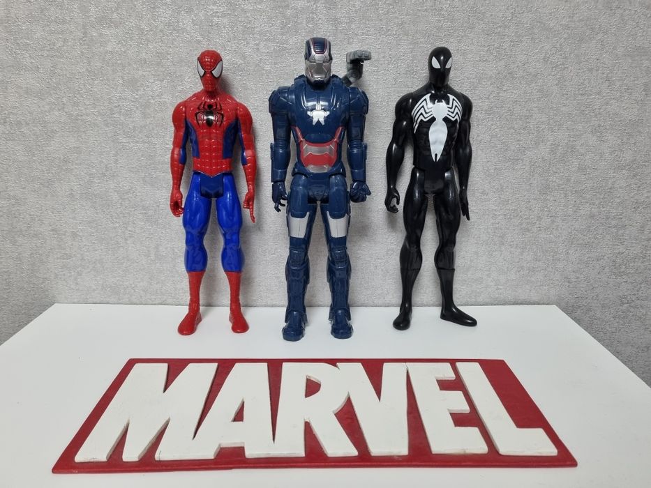 Оригінальні Фігурки Супергероїв Марвел / Marvel Hasbro /, нові, 30см.