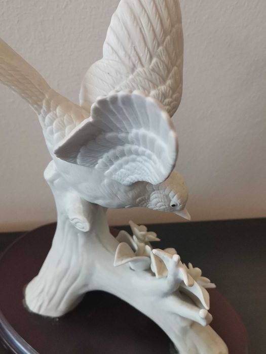 Figurka ceramiczna - Ptaszek na gałęzi - Vintage