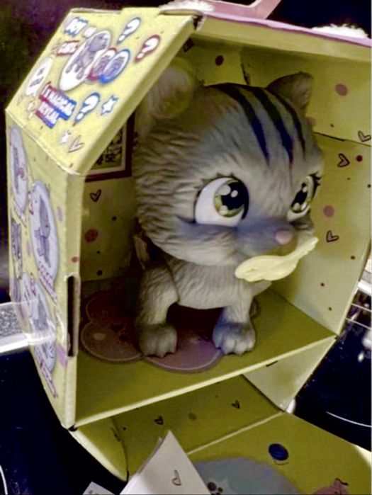 Brinquedo gato pamper-como novo