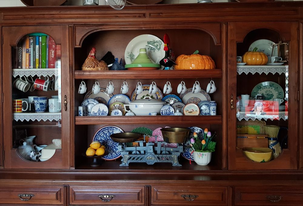 Louceiro de 4 portas antigo