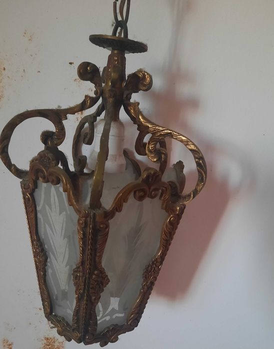 Vendo candeeiro/lanterna de tecto antigo