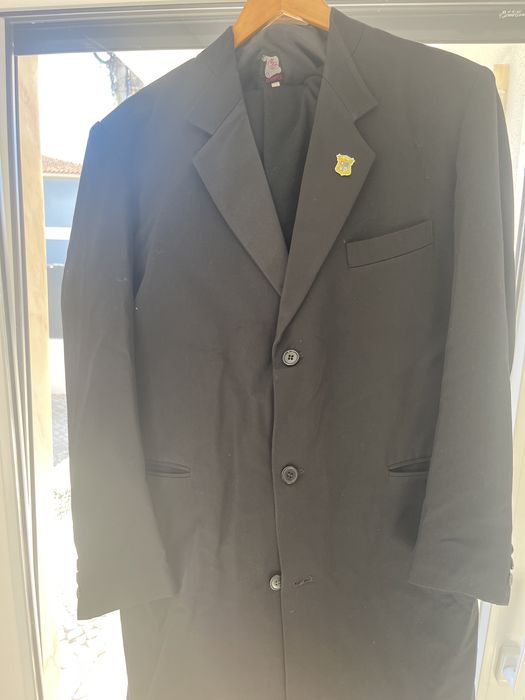 Traje universitario completo