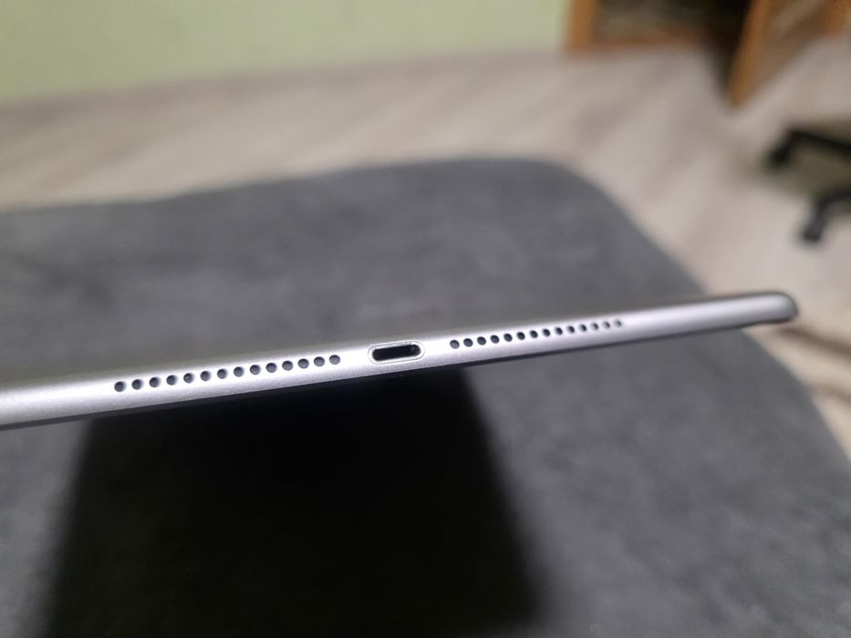 IPad  Air 2  64GB  LTE Sim