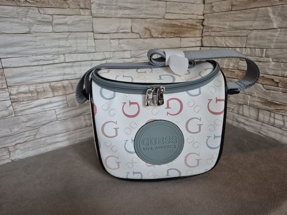Lunchbox Kosmetyczka Kuferek Guess Rothenberg Travel